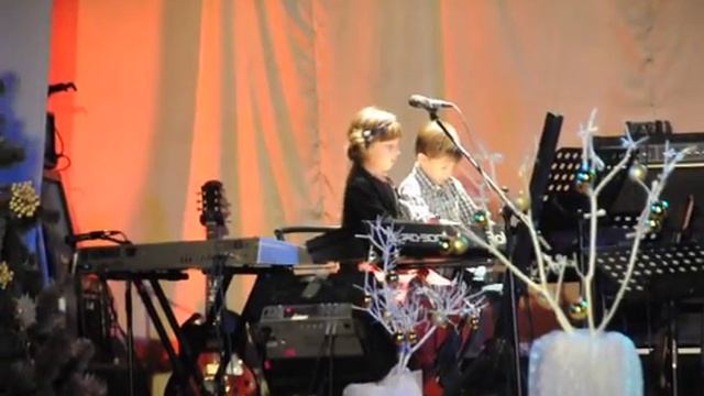 Ева и Славик Литовченко. П.Чайковский Вариации из балета "Щелкунчик" смотреть онлайн