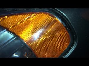 Как удалить клей с фар после пленки?