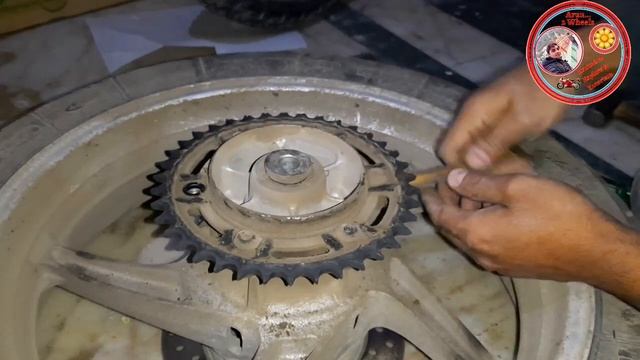 HONDA CBR250R - CHAIN SPROCKET REPLACEMENT