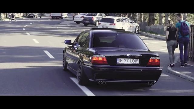 Ой мама, мамa мент на меня газует♛ (BASS BOSTED) смотреть онлайн