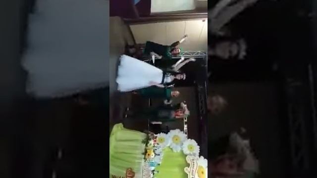 Зажигательный Танец невесты и подружек смотреть онлайн
