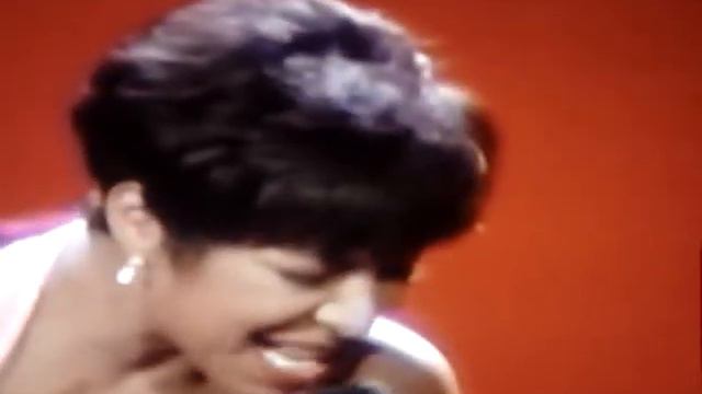Almost Like Being In Love-by Lerner and Loewe-Natalie Cole Excerpt from Unforgettable Concert смотреть онлайн