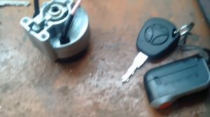 УАЗ патриот работа магнитолы с выключенным зажиганием, снятие замка зажигания