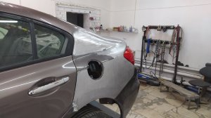 Ремонт крыла и бампера на Honda Civic.