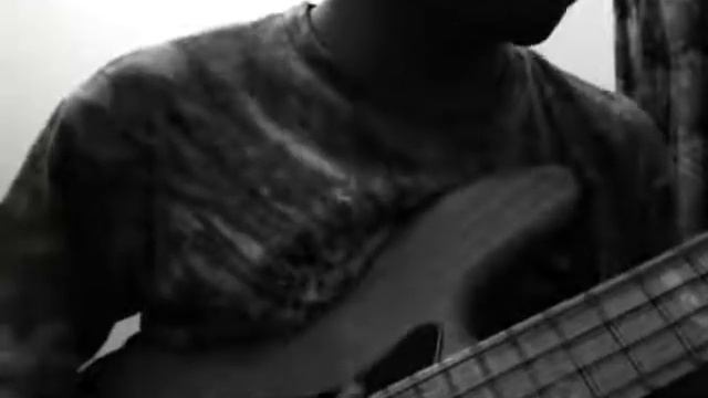 Fender Jazz Bass Marcus Miller Signature (2) смотреть онлайн