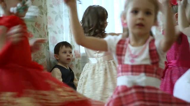 В детском саду... Аня смотреть онлайн