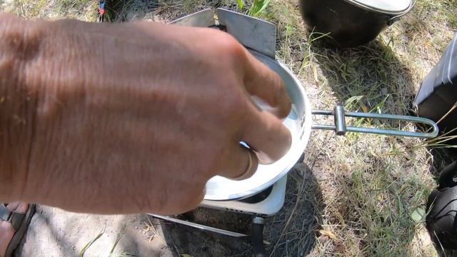 обзор палатки, кухни и холодильника. С палатками на 3 дня, отдыхаем на берегу реки Дон 2022 год смотреть онлайн