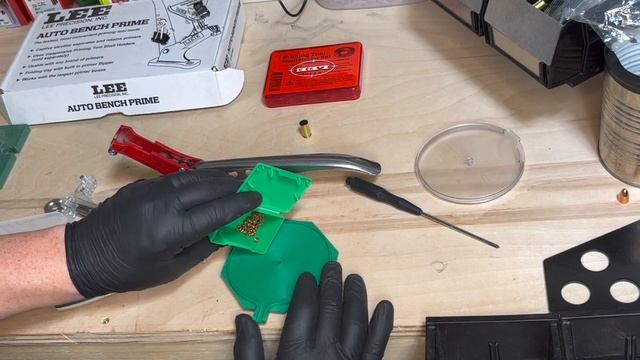 How to Reload 9mm Ammo For Beginners Single Stage Press смотреть онлайн