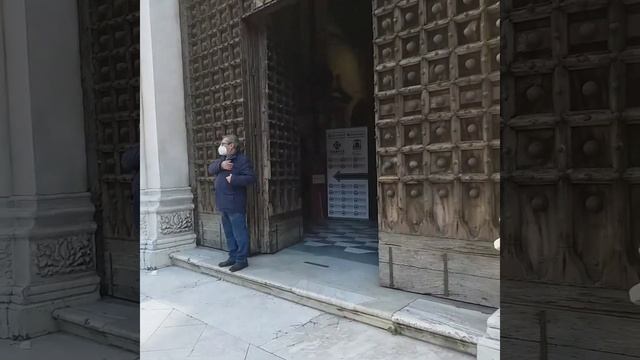католические ЦЕРКВИ в Неаполи (Италия)..изнутри и снаружи. смотреть онлайн