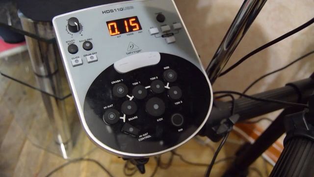 Behringer Drums UnBoxing XD8USB смотреть онлайн