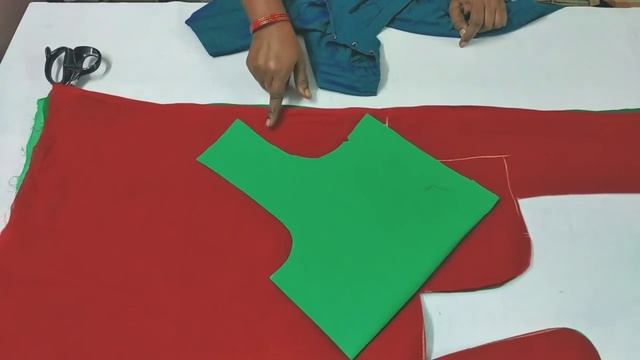 Cross Cut Blouse Cutting Full Explanation In Telugu || Cross Cutting Blouse For Beginners смотреть онлайн