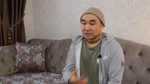 Как практиковать Святое Имя? Е.М. Даяван дас смотреть онлайн