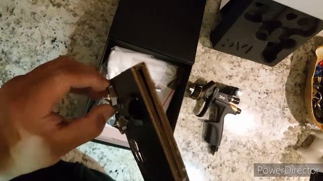 Unboxing devilbiss DV1 clearcoat paint gun смотреть онлайн