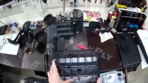 Замена воздушного фильтра ДВС на Тигуан 2 CZCA