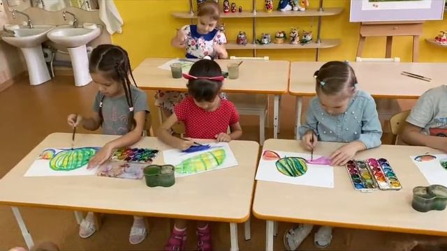 "Большая ягода-арбуз!" Гр. Серебряная росинка смотреть онлайн