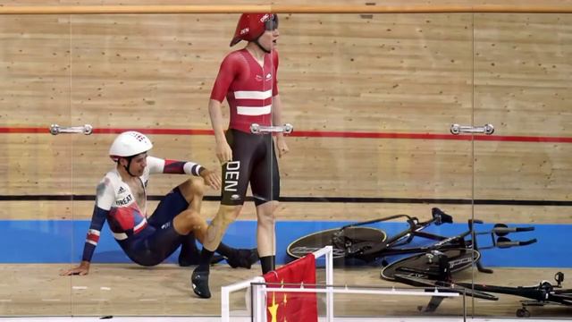 Frederik Madsen crash || Great Britain’s team pursuit reign ends after semi-final crash with Denmar смотреть онлайн