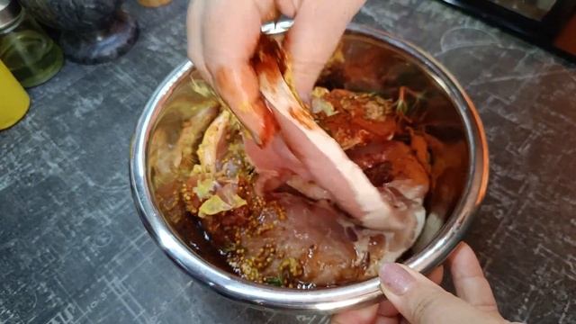 МЯСО СТАНЕТ ДЕФИЦИТОМ СТЕЙКИ СВИНЫЕ ПРОСТОЙ РЕЦЕПТ #384 смотреть онлайн