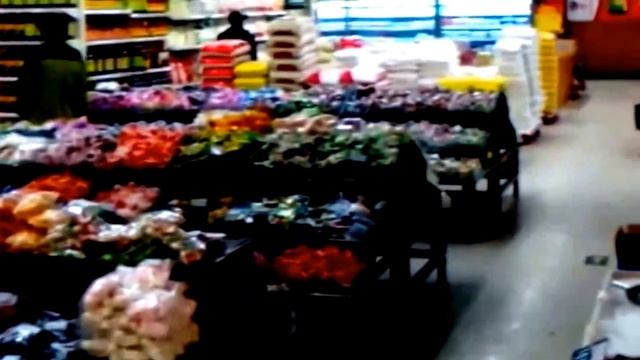 прогулка по магазину в Фуюане, Китай. смотреть онлайн