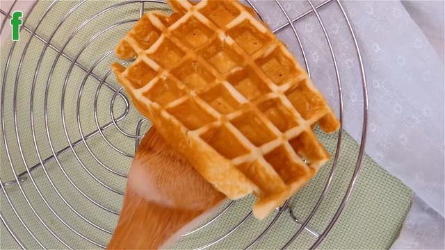 Simple recipe for large sweet Belgian waffles смотреть онлайн
