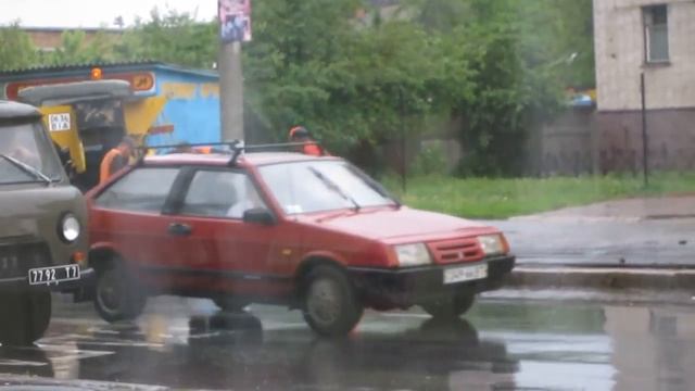 дураки и дороги ) ремонт дорог по-винницки. 25.05.11.avi смотреть онлайн