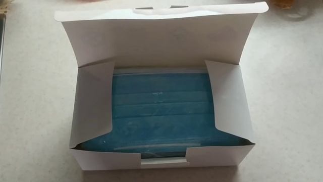 Бесплатно раздают маски смотреть онлайн
