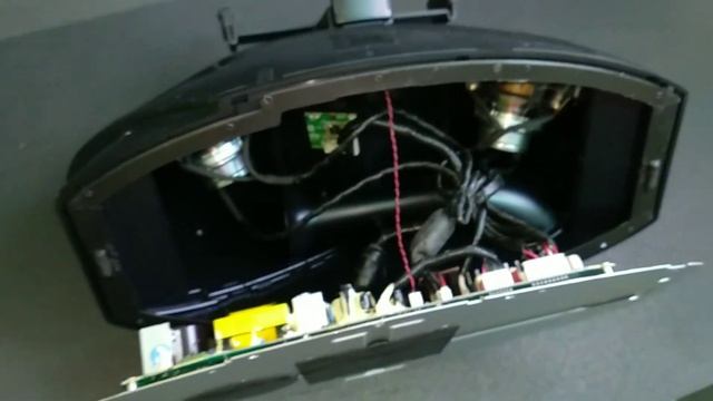 Ремонт акустики JBL On Beat Xtreme замена подвесов, ремонт динамиков JBL On Beat Xtreme смотреть онлайн