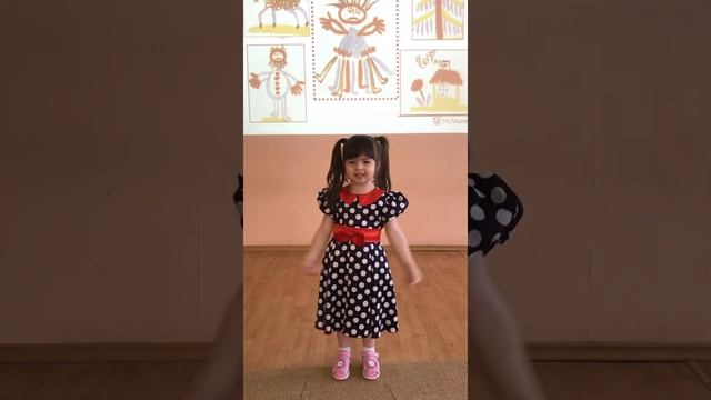 Смирнова Ксения читает стихотворение К.Чуковского «Закаляка». Руководитель: Швецова А.Д смотреть онлайн