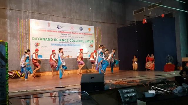 Koli dance (कोळी डान्स) |In Dayanand science college Latur| смотреть онлайн