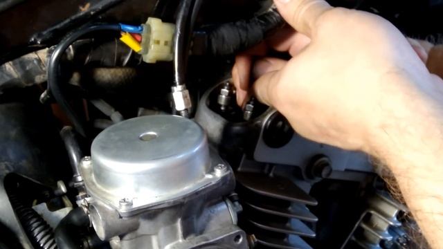 Регулировка клапанных зазоров на Honda VTX 1300 смотреть онлайн