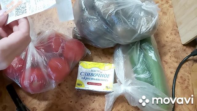 Все по хозяйству))) Небольшие закупки еды, вкусняшки! Хочу новый год!))) смотреть онлайн