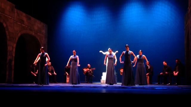 SARA BARAS.PASE DE GRAFICOS TEATRO TIVOLI  III 5.3.2013