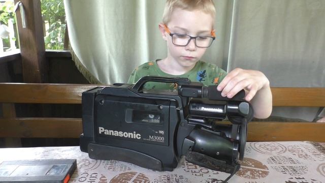 #panasonic #vhs Panasonic M3000 VHS MOVIE CAMERA Panasonic NV-V3000 - обзор смотреть онлайн