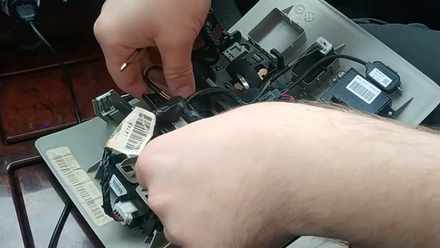 Chevrolet TAHOE GMT900 Настройка кнопок для ворот и шлагбаумов (Car2u, HomeLink) смотреть онлайн