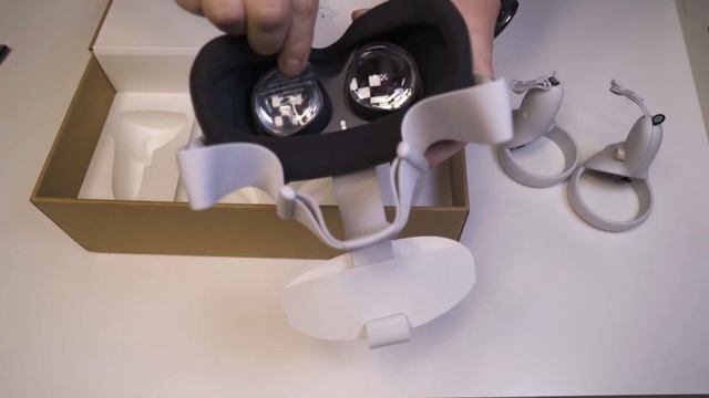 Oculus Quest 2 распаковка