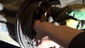 Honda CR-V RD1, RD2 - Замена шпилек задней ступицы