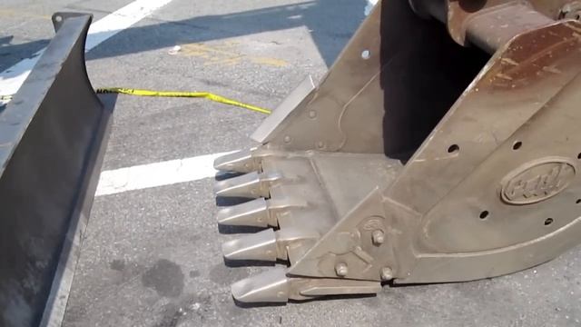 Doosan DX140 LC walk around смотреть онлайн