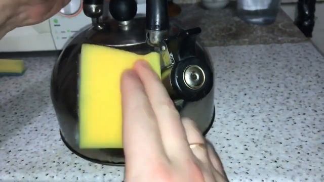 Капнул корвалол на губку и отмыл всю посуду в доме! смотреть онлайн