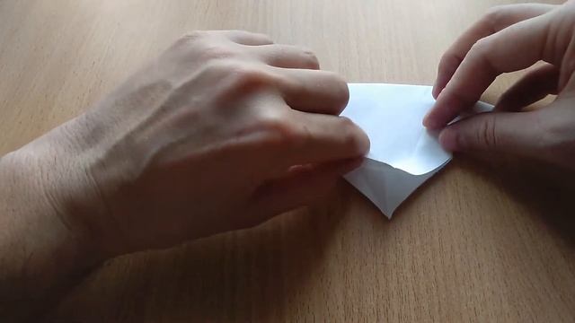 Оригами из бумаги (птица), ставим лайк, подписываемся!!! Дальше будет интересней! смотреть онлайн