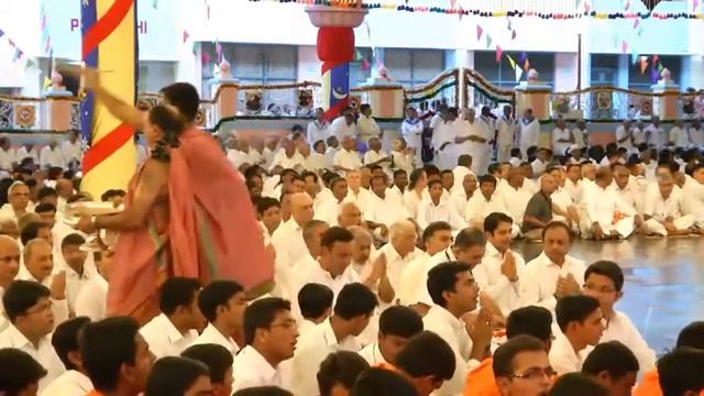 Hari Om Tat Shat Namah Shivaya смотреть онлайн