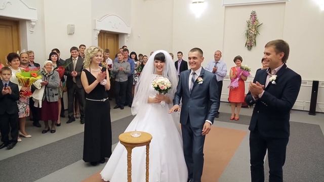 Как проходит официальная торжественная регистрация брака в загсе смотреть онлайн