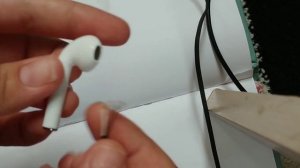 Что делать если не заряжаются  беспроводные наушники