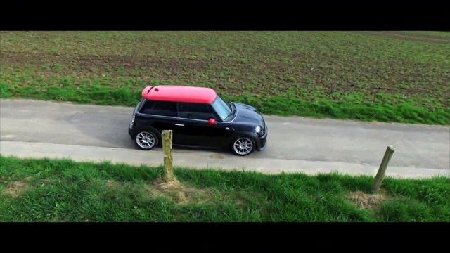 MINI meets SUMO смотреть онлайн