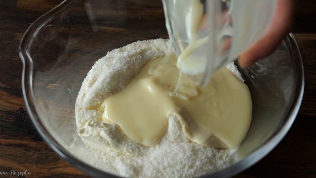 Verschneite Himbeer-Kokos-Schoko-Torte / Leckeres Tortenrezept смотреть онлайн