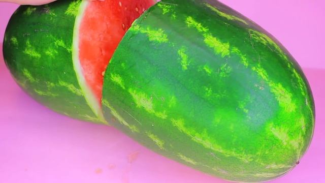 How to SKIN A WATERMELON party trick 爽 すいかアイスケーキ смотреть онлайн