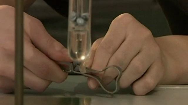 Опыт 4 - Восстановление меди водородом из оксида меди (II) смотреть онлайн