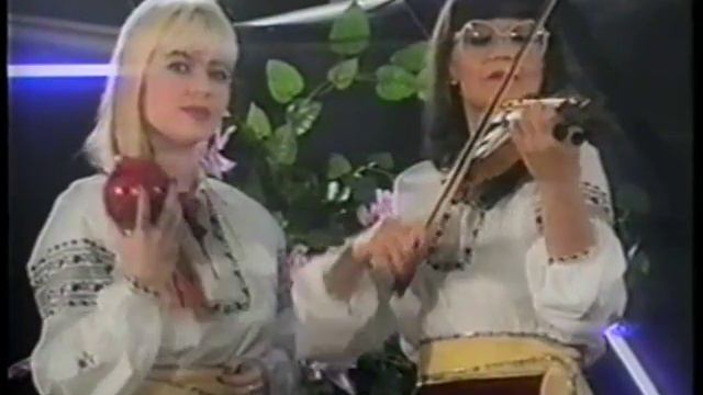 Чарiвна (Charivna) -"Взяв би я бандуру" ("Bandura") смотреть онлайн