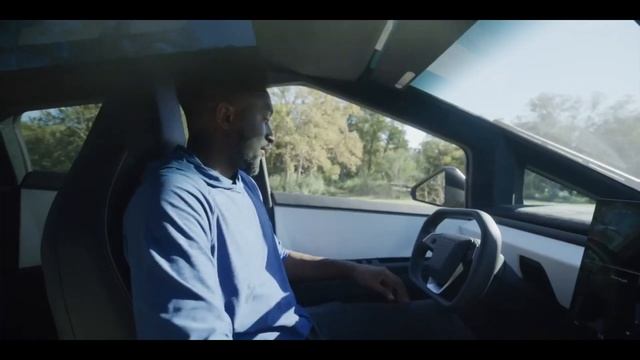 Обзор кибертрака интересным блогером на русском языке киберпикап от Илона Маска Tesla Cybertruck