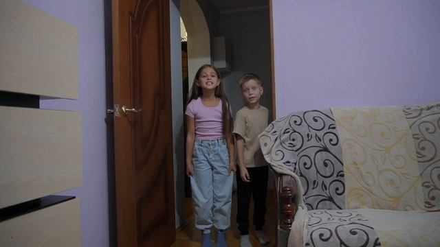 РАДУЖНЫЕ ДРУЗЬЯ и ХАГИ ВАГИ нашли нас в РЕАЛЬНОЙ ЖИЗНИ смотреть онлайн