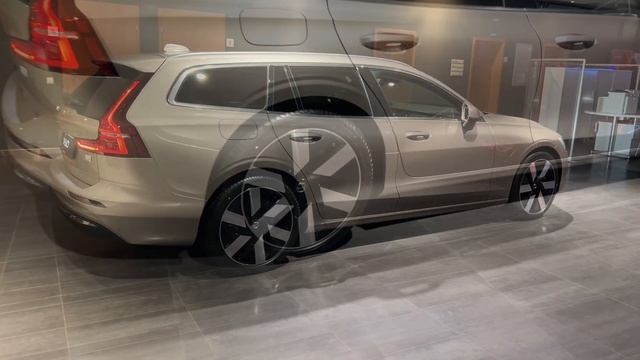 Volvo V60 T6 AWD plug-in hybrid CORE | Bright Dusk | Blond Leather interior (UA00) смотреть онлайн