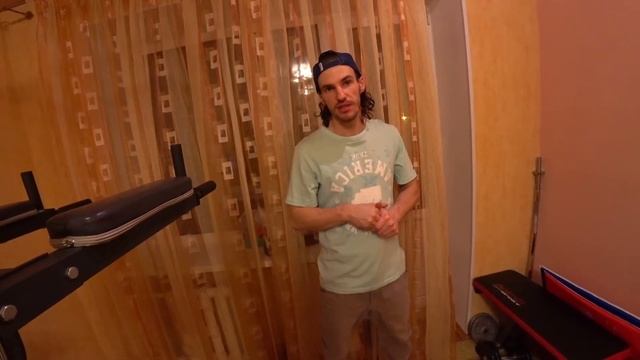 Как сделать тренажерный зал дома, гантели, скамья, турник, брусья смотреть онлайн